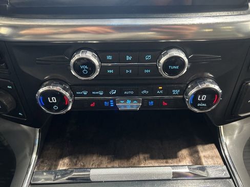 Used 2021 Ford F150 Lariat image 26