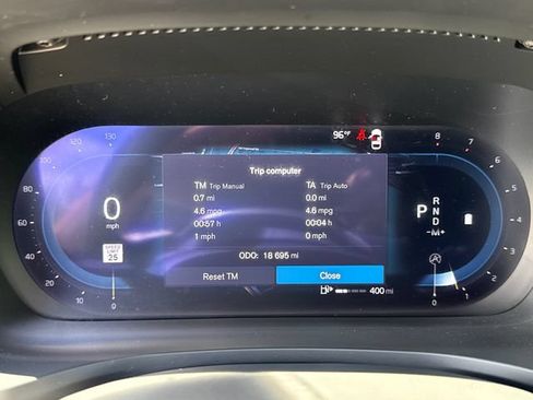 Used 2025 Volvo V60 B5 Cross Country Plus AWD/4WD image 34