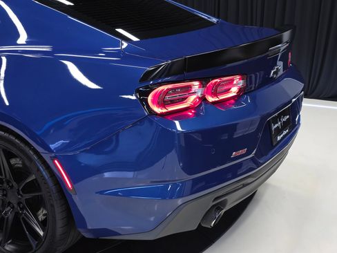 Used 2021 Chevrolet Camaro SS RWD image 48