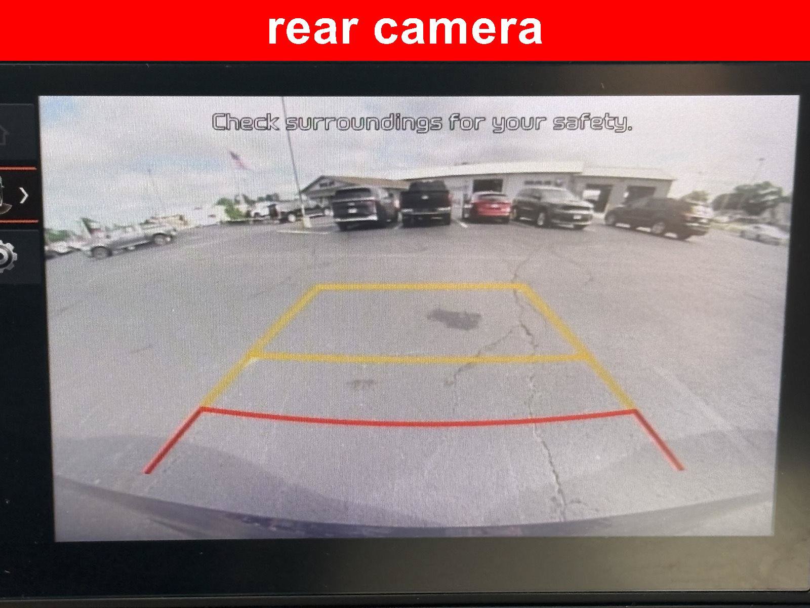 Used 2023 Kia Carnival LX FWD image 5