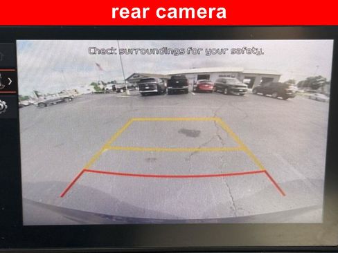 Used 2023 Kia Carnival LX FWD image 5