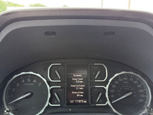 Used 2021 Toyota Tundra Limited w/ Limited Premium Package AWD/4WD image 29