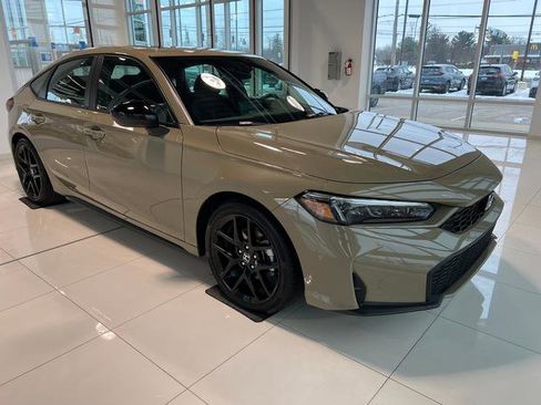 Used 2025 Honda Civic Sport image 8