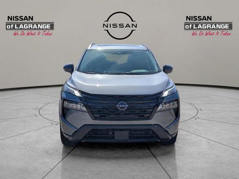 New 2026 Nissan Rogue SV FWD image 2