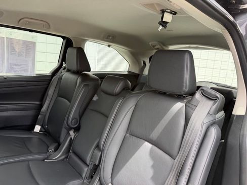 Used 2025 Honda Odyssey EX-L image 18