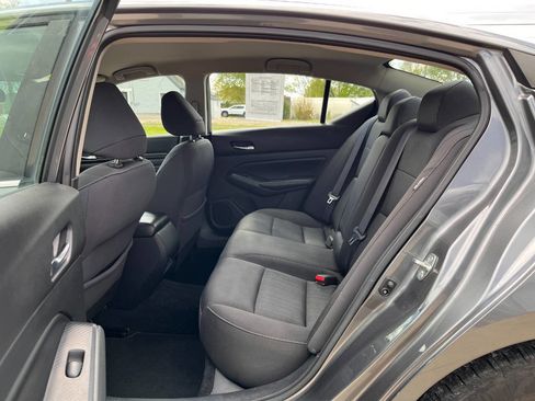 Used 2019 Nissan Altima 2.5 S image 16