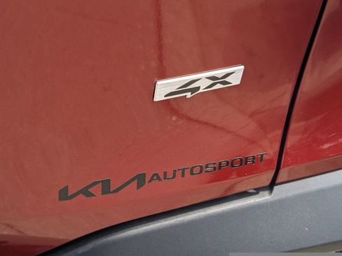 Used 2024 Kia Seltos SX image 12