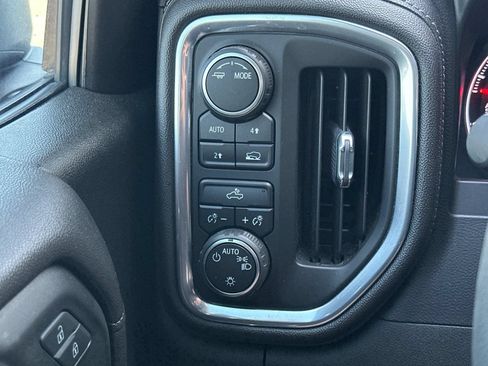 Used 2020 Chevrolet Silverado 1500 LT AWD/4WD image 25