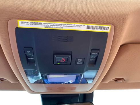 Used 2024 Lexus ES 350 w/ Premium Package FWD image 31