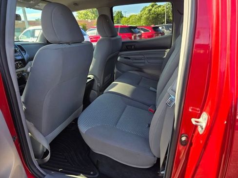 Used 2012 Toyota Tacoma PreRunner w/ Convenience Pkg RWD image 11