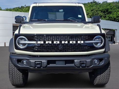 Certified 2025 Ford Bronco Badlands AWD/4WD image 2