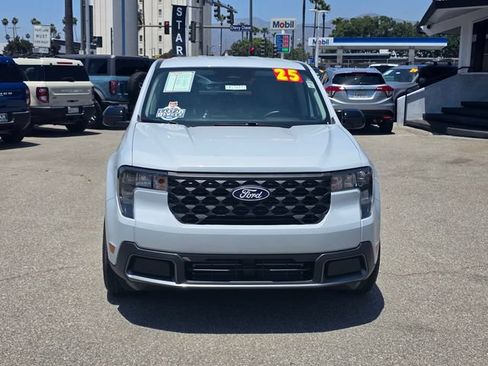 Used 2025 Ford Maverick XLT w/ XLT Luxury Package AWD/4WD image 2