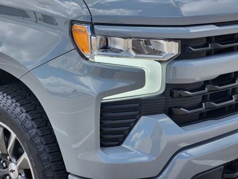 Used 2025 Chevrolet Silverado 1500 RST AWD/4WD image 9