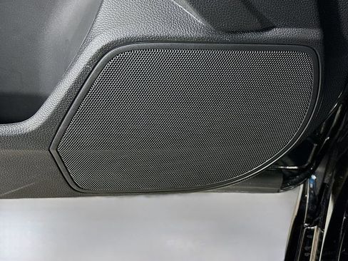 Used 2017 Honda Accord Touring image 19