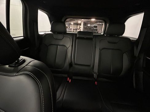 Used 2026 Jeep Grand Cherokee Limited w/ Limited Altitude Package AWD/4WD image 19