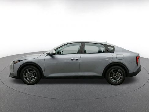 Used 2025 Kia K4 FWD image 4