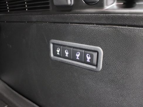 Used 2022 Jeep Wagoneer Series III AWD/4WD image 26