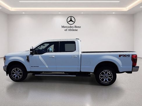 Used 2022 Ford F250 Lariat w/ Lariat Value Package AWD/4WD image 3