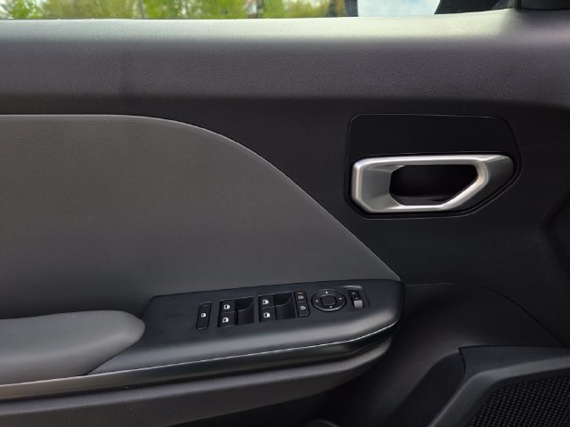 New 2026 Kia K4 FWD image 23