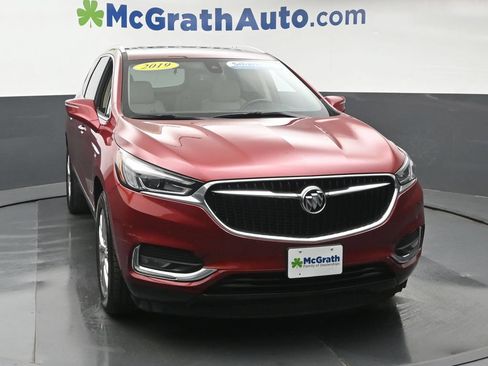 Used 2019 Buick Enclave Premium w/ Experience Buick Package FWD image 5