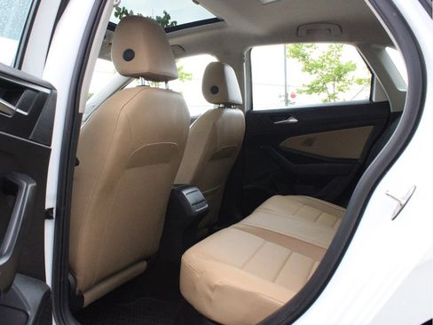 Used 2021 Volkswagen Jetta SEL FWD image 30
