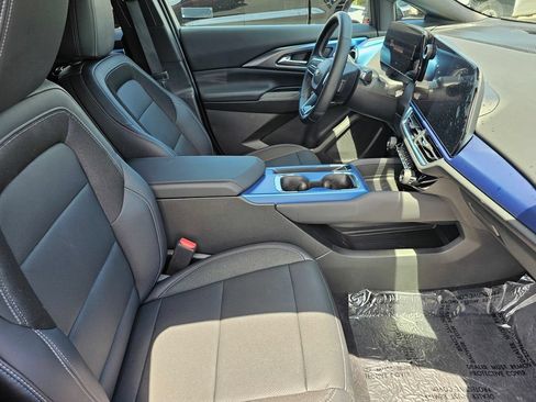 New 2026 Chevrolet Equinox EV LT FWD image 10