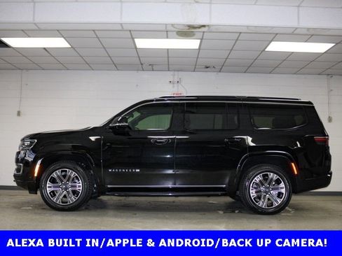 Used 2024 Jeep Wagoneer 4WD w/ Premium Group I image 3