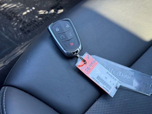 Certified 2025 Cadillac XT5 Premium Luxury image 38