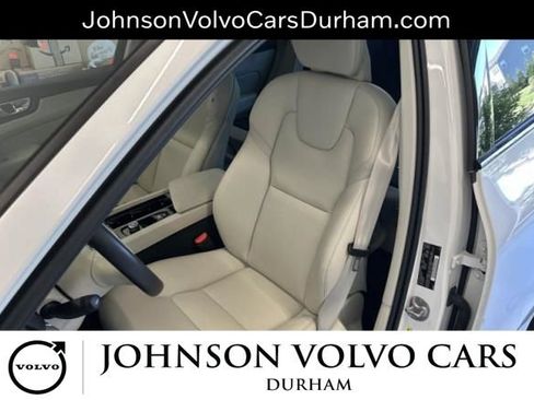 Used 2023 Volvo XC60 B5 Plus w/ Climate Package AWD/4WD image 7