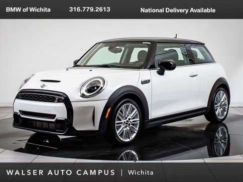 Used 2024 MINI Cooper S w/ Signature Upholstery Package image 1