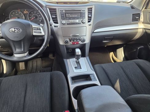 Used 2013 Subaru Outback 2.5i Premium w/ Popular Pkg 3 AWD/4WD image 13