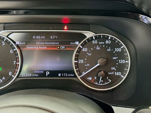 Used 2024 Nissan Pathfinder SV image 14