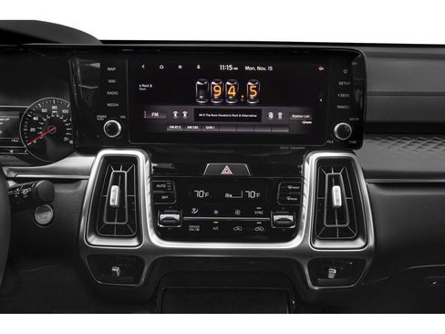 Certified 2022 Kia Sorento EX w/ Panoramic Sunroof Package AWD/4WD image 7
