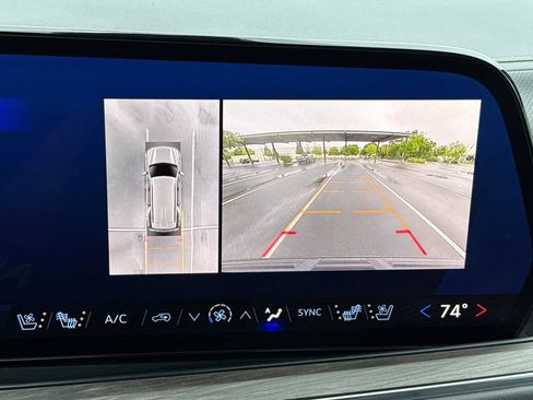 Used 2025 Chevrolet Tahoe Premier image 31