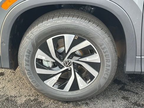 New 2026 Volkswagen Tiguan S AWD/4WD image 10