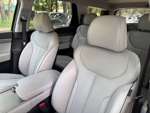 Used 2024 Hyundai Palisade SEL FWD image 38
