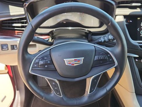 Used 2017 Cadillac XT5 Luxury w/ Driver Awareness Package AWD/4WD image 13