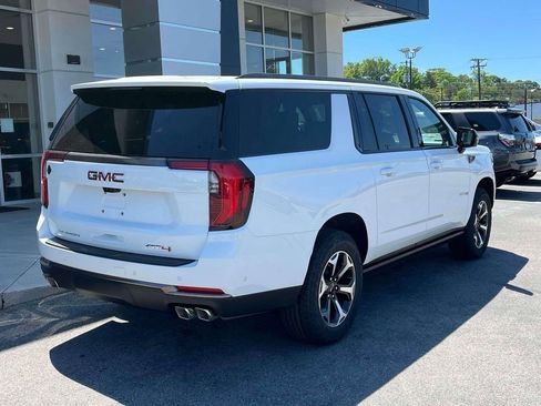 New 2026 GMC Yukon XL AT4 Ultimate AWD/4WD image 3