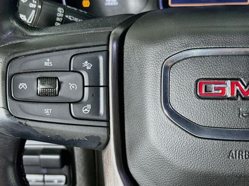 Used 2021 GMC Yukon AT4 w/ Rear Media and Nav Package AWD/4WD image 11