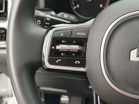 Used 2023 Kia Sorento S w/ Panoramic Sunroof Package image 26