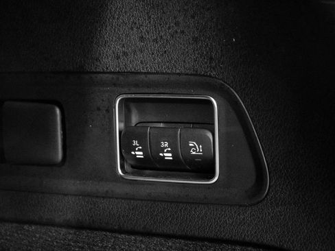 Used 2023 Mercedes-Benz GLS 450 GLS 450 image 34