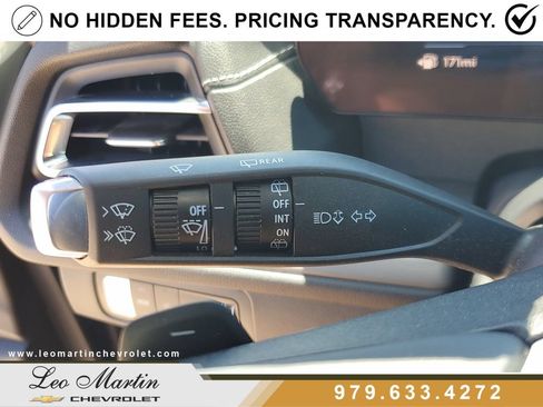 Used 2026 Chevrolet Traverse LT w/ Driver Confidence Package FWD image 27