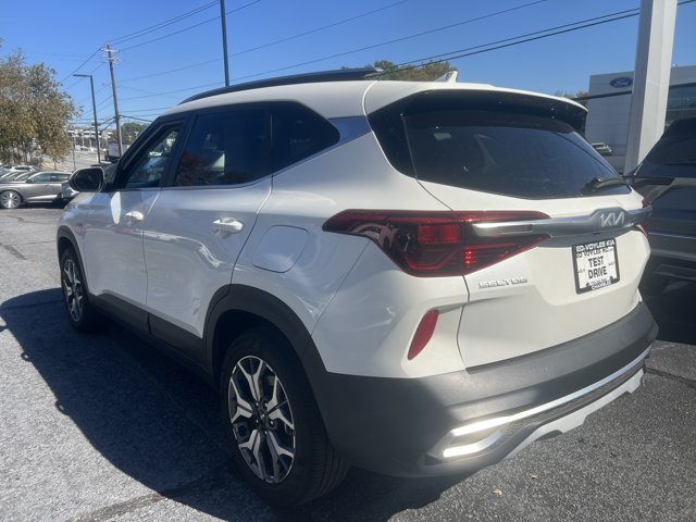 Certified 2023 Kia Seltos EX AWD/4WD image 4