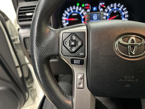 Used 2018 Toyota 4Runner Limited image 19