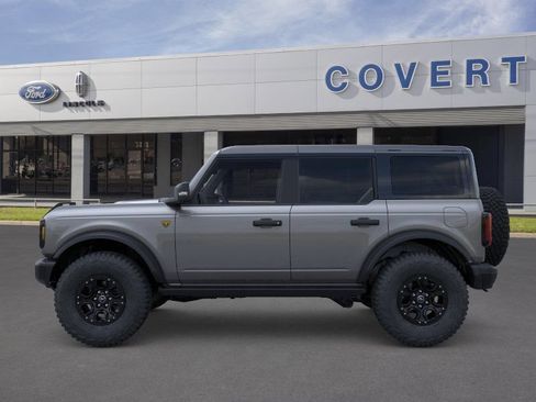 New 2025 Ford Bronco Badlands AWD/4WD image 3