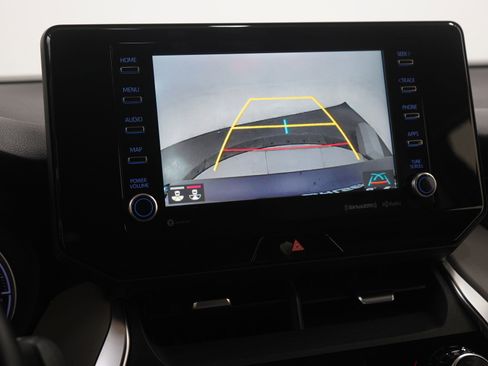 Used 2021 Toyota Venza LE image 27