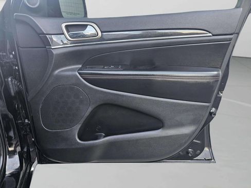 Used 2017 Jeep Grand Cherokee Limited 75th Anniversary image 18