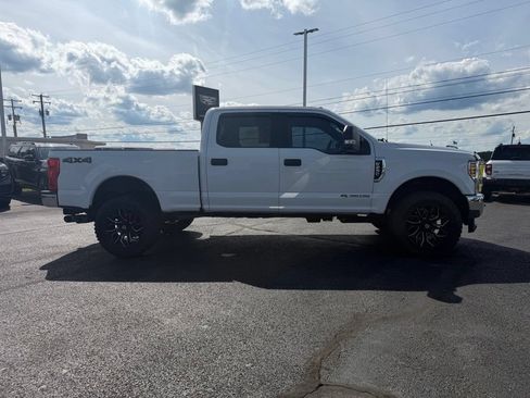 Used 2018 Ford F250 XLT AWD/4WD image 7