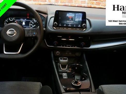 Certified 2021 Nissan Rogue SV image 11