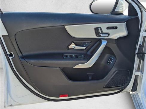 Certified 2019 Mercedes-Benz A 220 4MATIC image 5